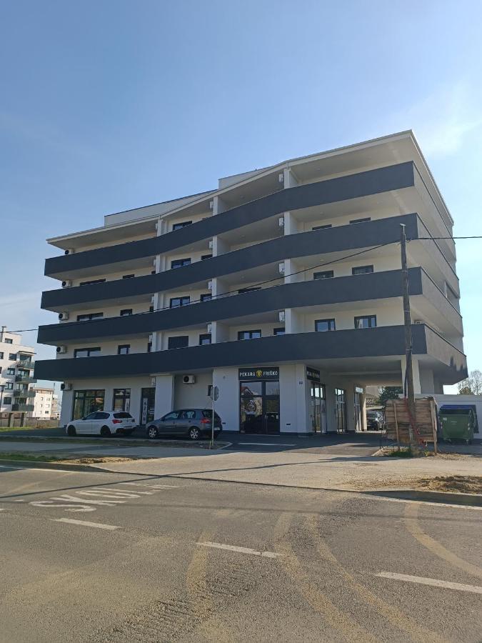 Apartman Leo Apartment Velika Gorica Luaran gambar